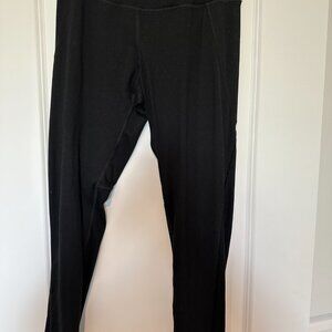 Champion Women's High Rise Black Leggings - Size M